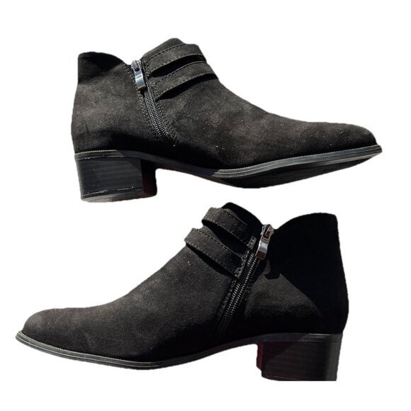 Italian Shoemakers Shoes - Italian Shoemakers Women’s Sz 7.5 LILAH Ankle Booties Black Strap Belt Western